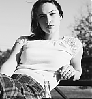 002.jpg