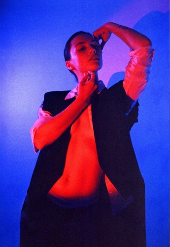 002.jpg